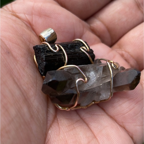 Smokey quartz and Black Tourmaline wired pendant - Picture 3 of 6